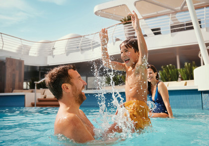 Mein Schiff 6 / Mein Schiff 1 