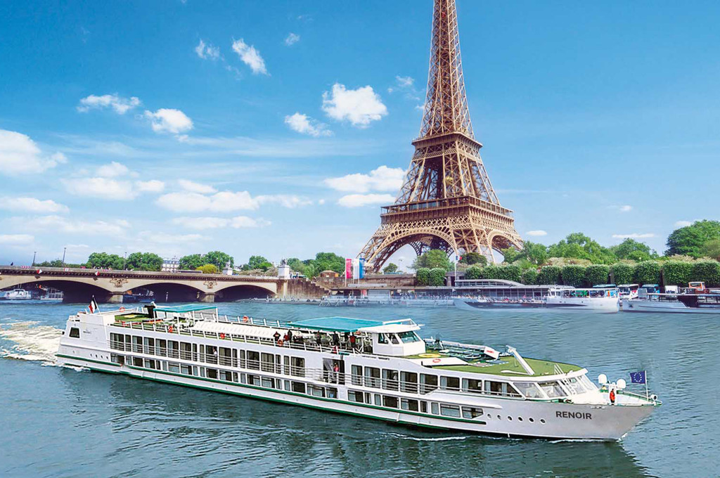 Bild des jeweiligen Schiffs auf dem Wasser