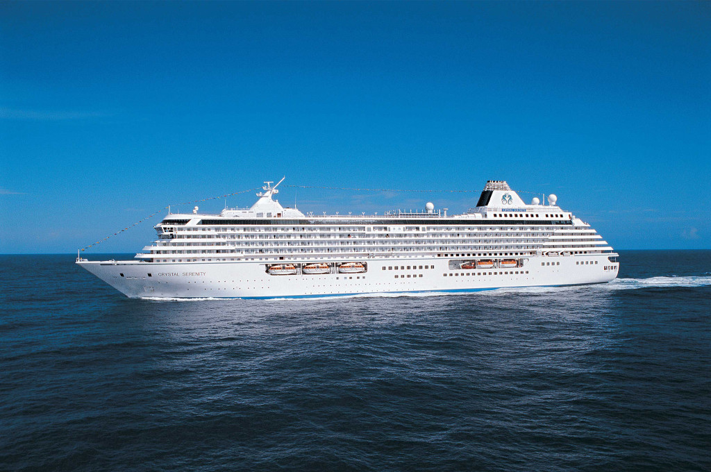 Bild des jeweiligen Schiffs auf dem Wasser