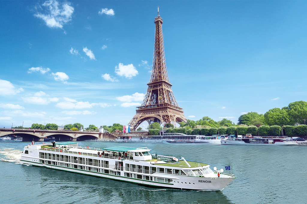 Bild des jeweiligen Schiffs auf dem Wasser