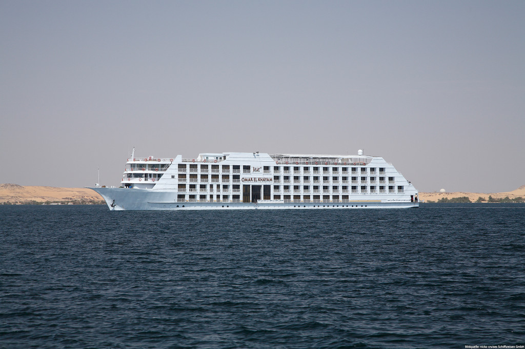 Bild des jeweiligen Schiffs auf dem Wasser